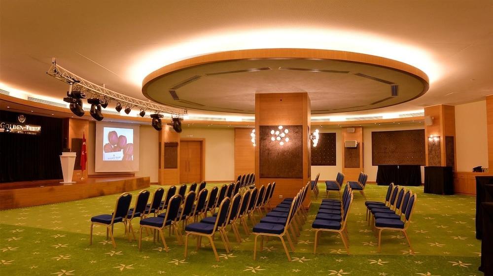 Grand Pasha Luxury Central Nicosia Hotel & Casino Esterno foto