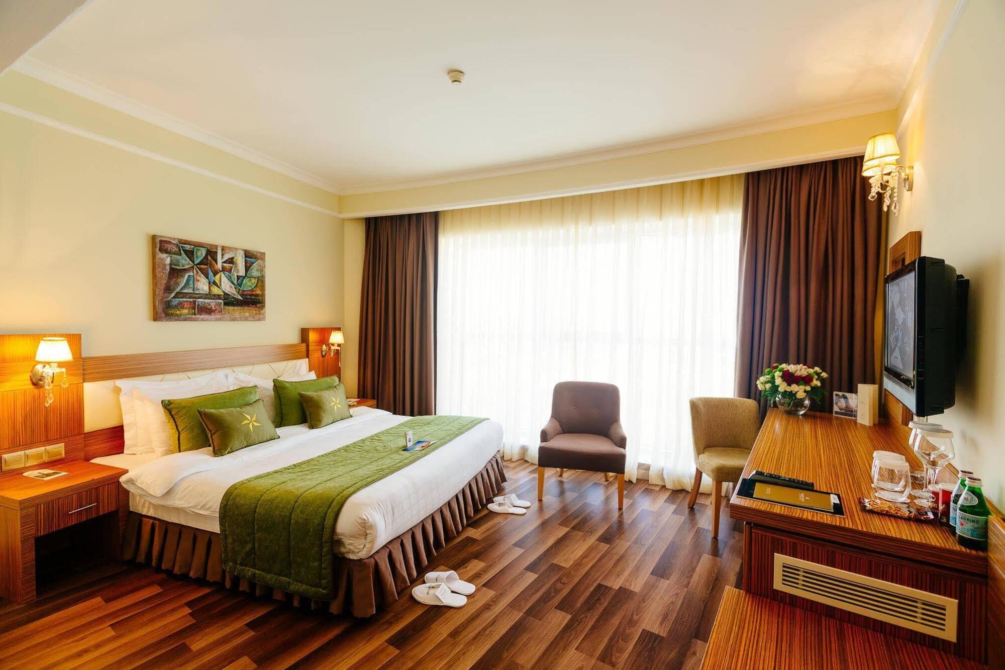 Grand Pasha Luxury Central Nicosia Hotel & Casino Esterno foto