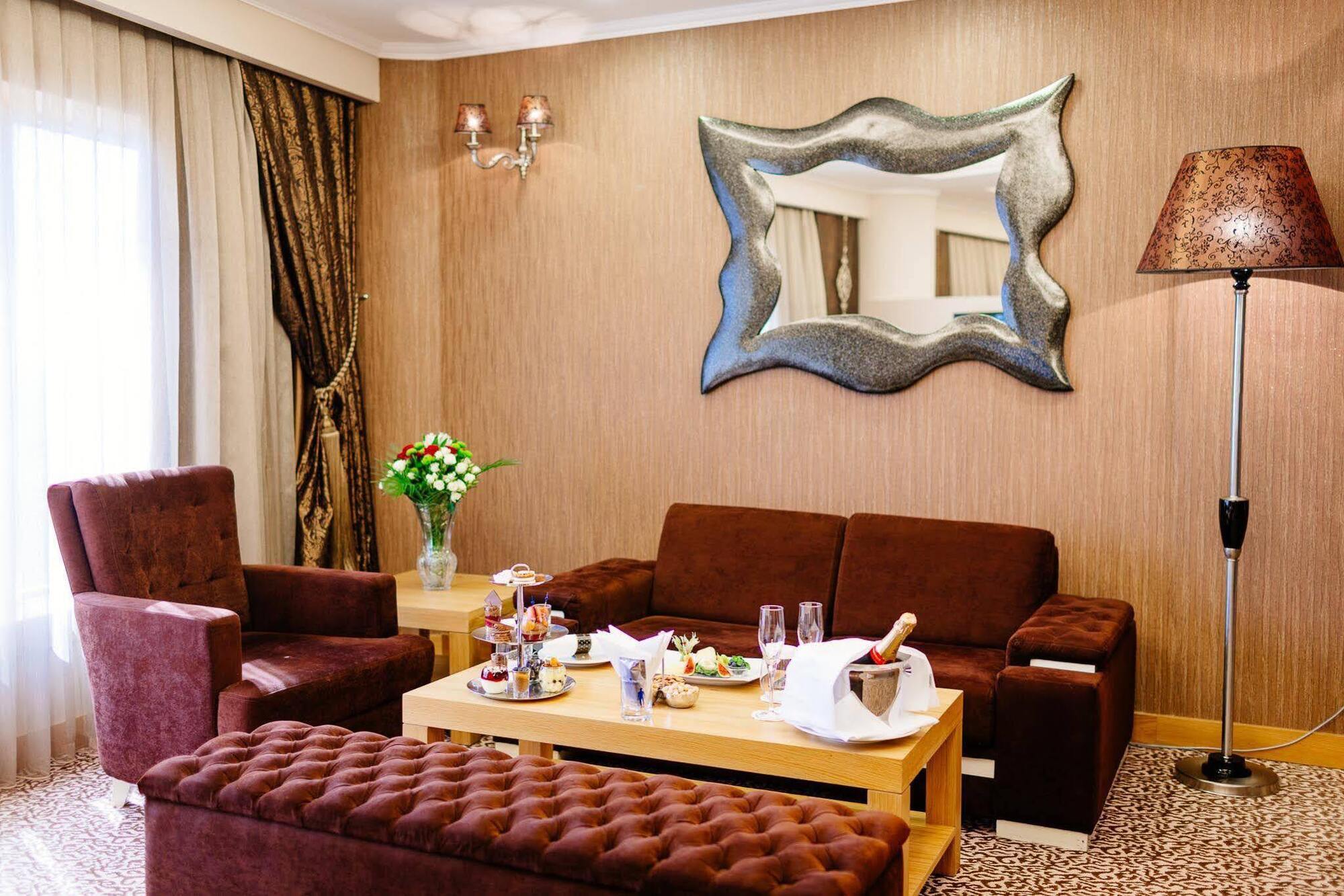 Grand Pasha Luxury Central Nicosia Hotel & Casino Esterno foto